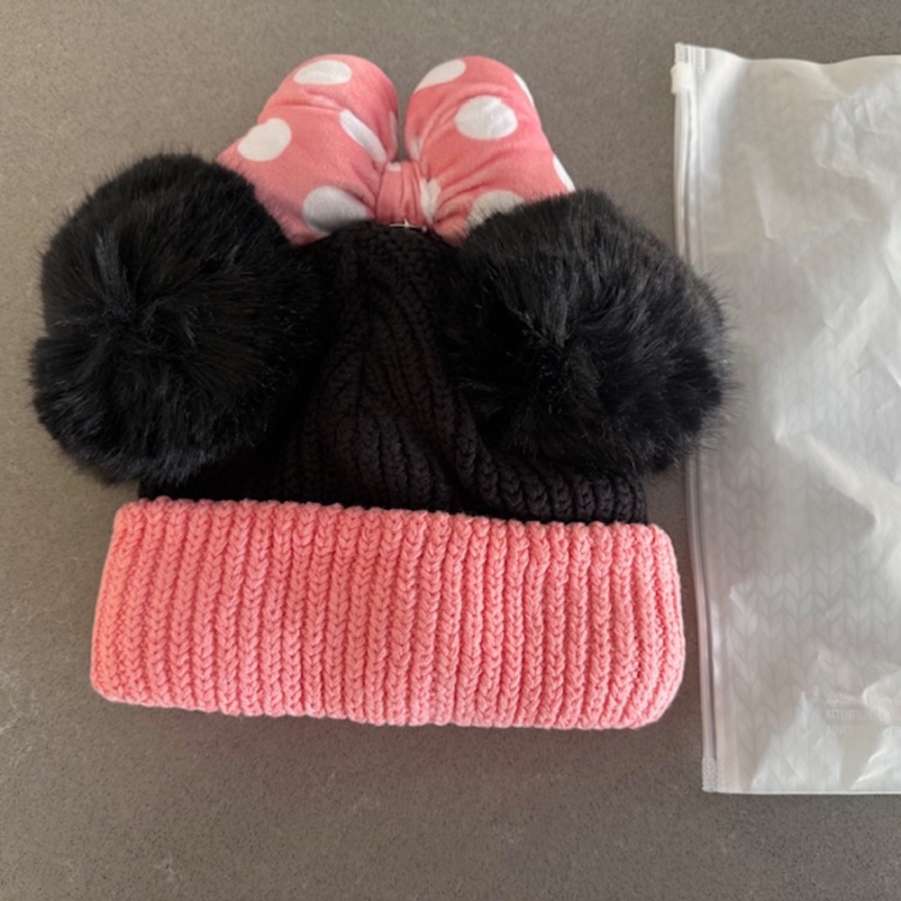 New! Disney x Love Your Melon LYM Minnie Mouse Kid Pink Bow Double Pom Beanie